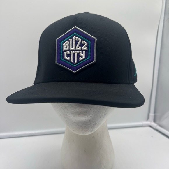 Charlotte Hornets Buzz City x Air Jordan Hat Men Black Jumpman Snap Back Cap - Picture 1 of 4